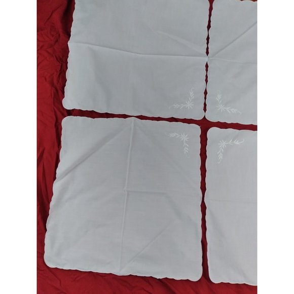 16 Pcs- Embroidered Floral off-white linen? 8 Placemats & 8 matching Napkins - Picture 4 of 12